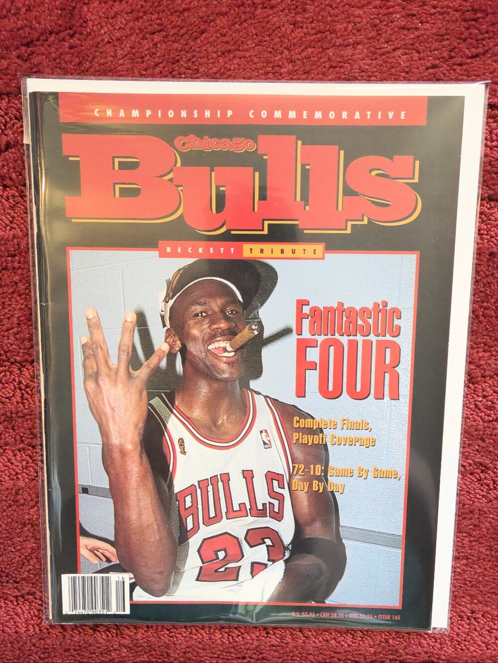 Vintage 90s Beckett Basketball magazine Chicago Bulls tribute Michael Jordan